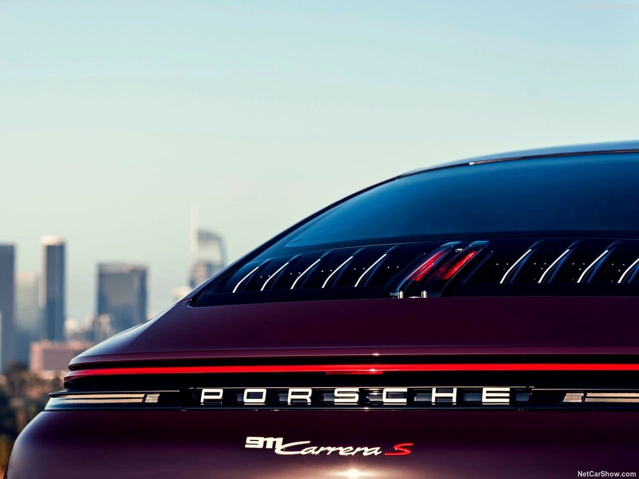 2027 - PORSCHE 911 CARRERA S WITH MT PACKAGE, foto 28