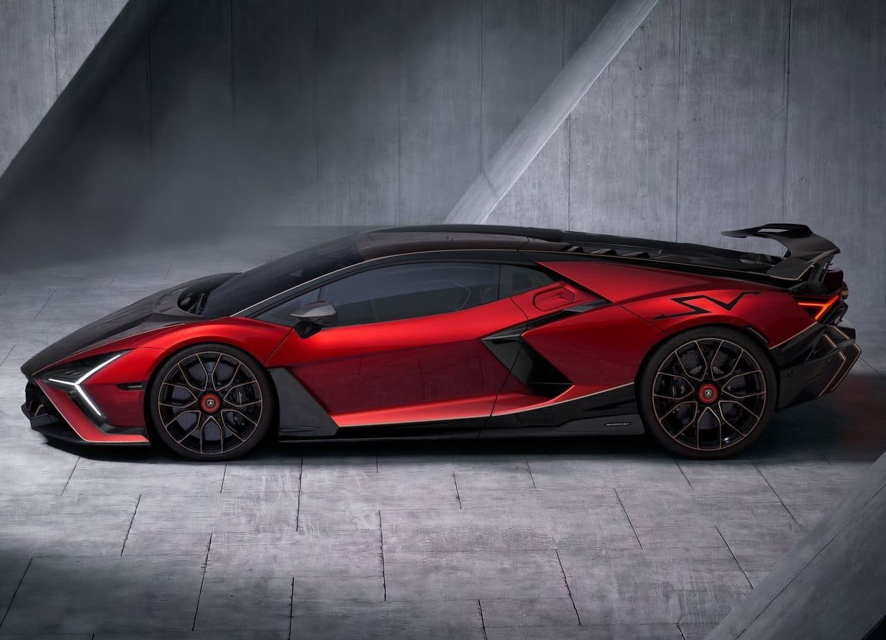 2027 - LAMBORGHINI REVUELTO SV, foto 2