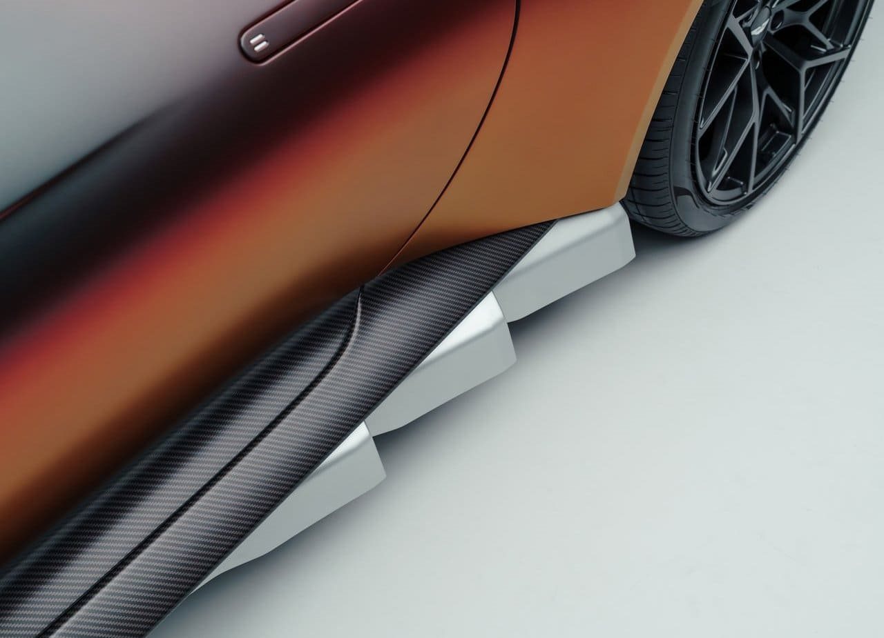2028 - ASTON MARTIN VALEN, foto 21