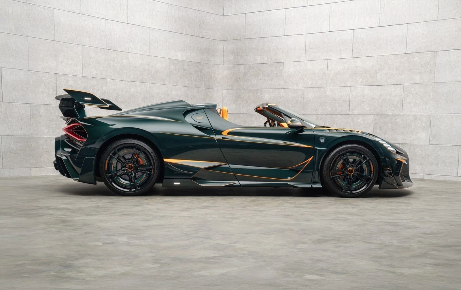2026 - BUGATTI W16 MISTRAL VINCERO BY MANSORY, foto 4