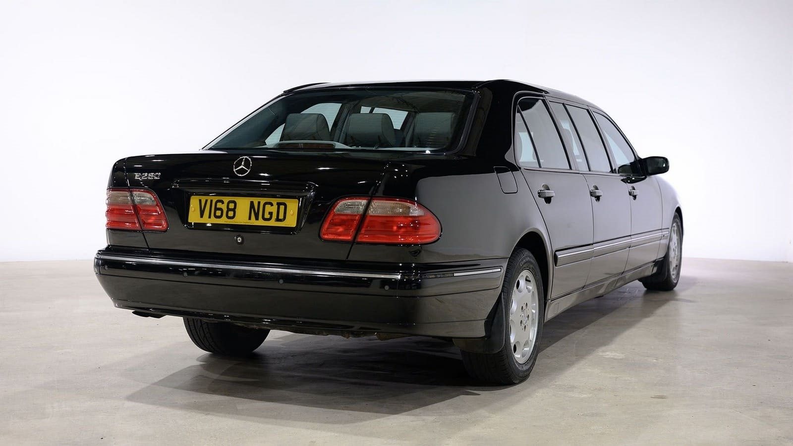 MERCEDES-BENZ E 280 LIMOUSINE, foto 10
