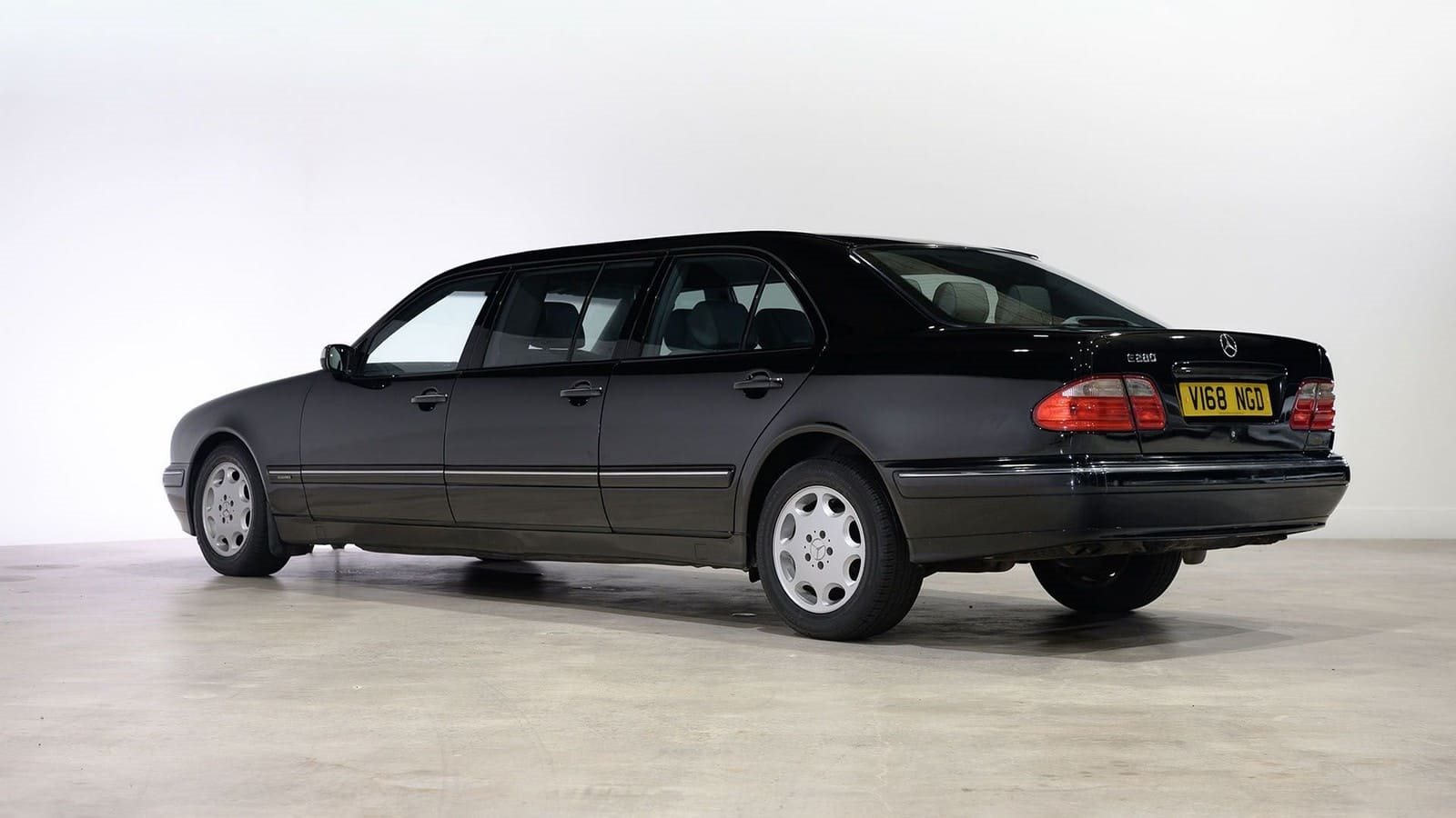MERCEDES-BENZ E 280 LIMOUSINE, foto 13