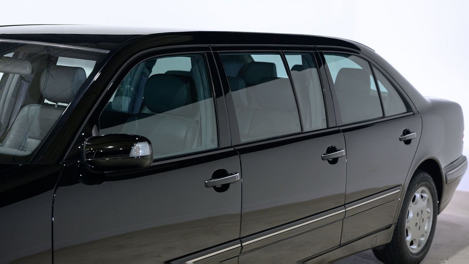 MERCEDES-BENZ E 280 LIMOUSINE, foto 18