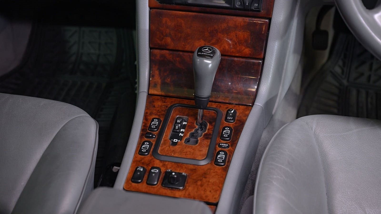 MERCEDES-BENZ E 280 LIMOUSINE, foto 52