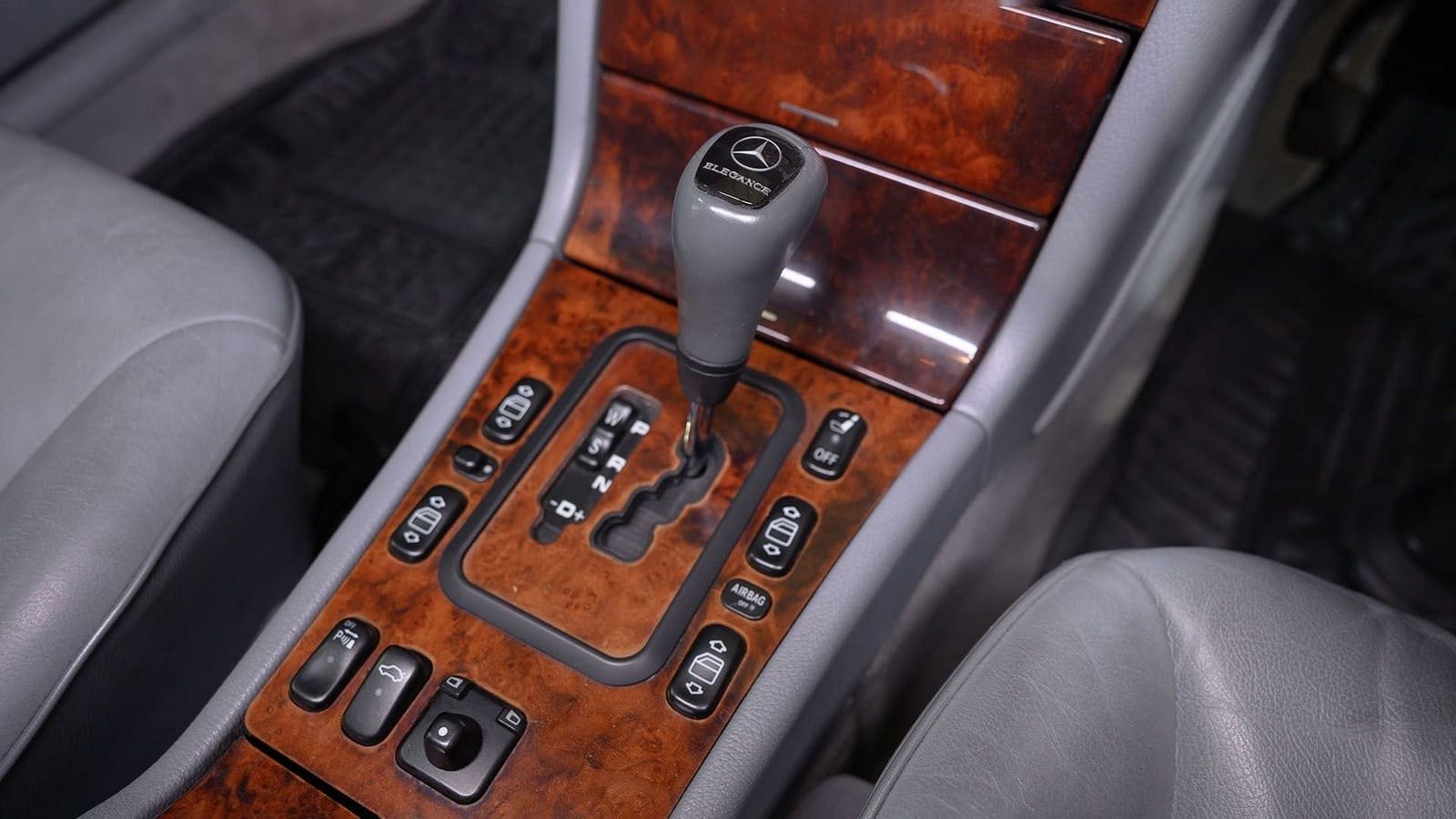 MERCEDES-BENZ E 280 LIMOUSINE, foto 54