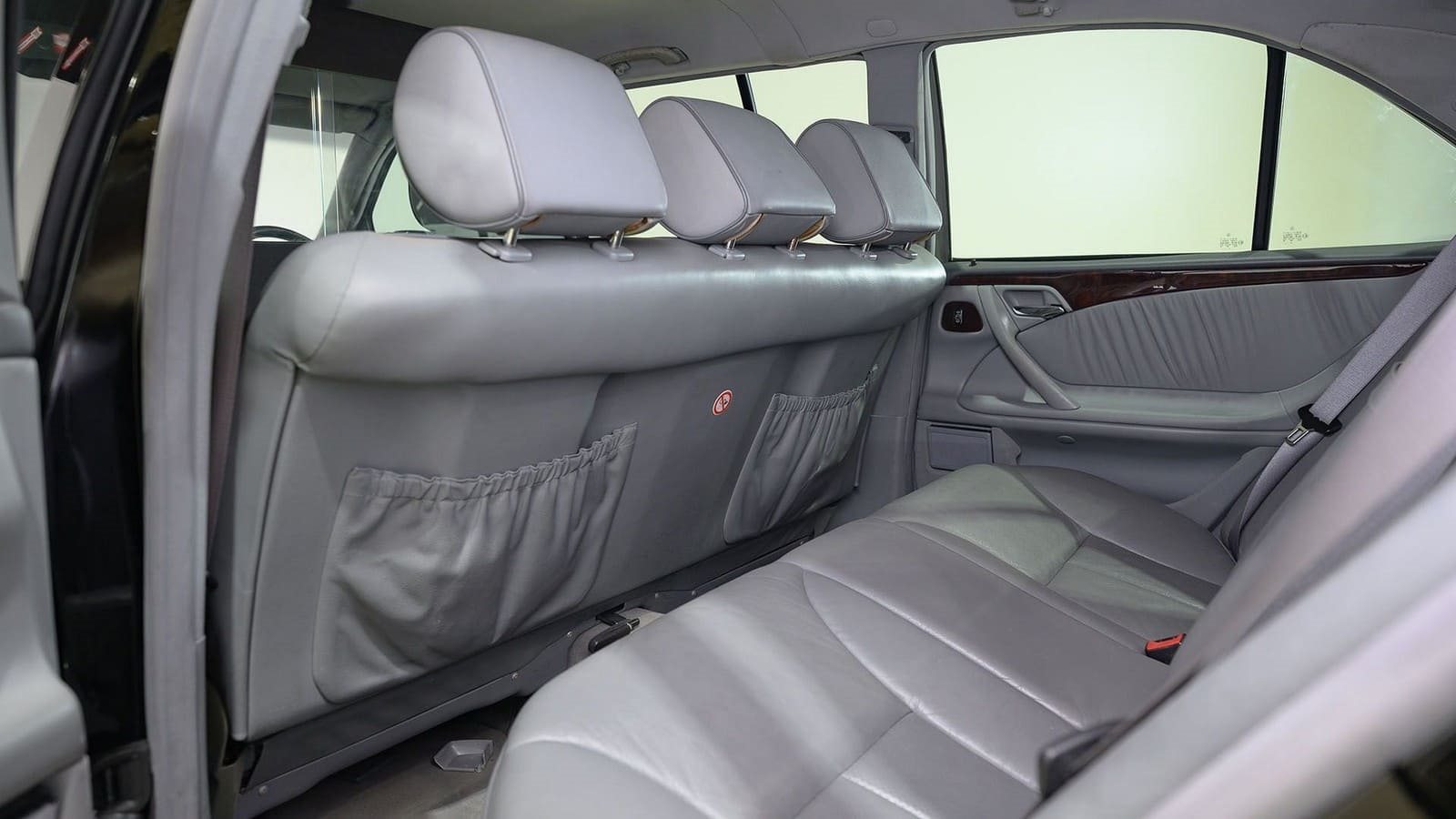 MERCEDES-BENZ E 280 LIMOUSINE, foto 63