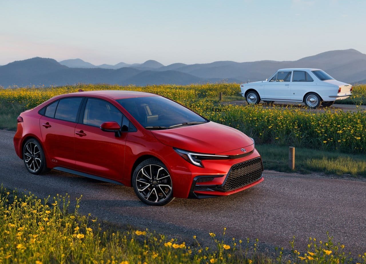 2027 - TOYOTA COROLLA 60TH ANNIVERSARY SPECIAL EDITION, foto 1