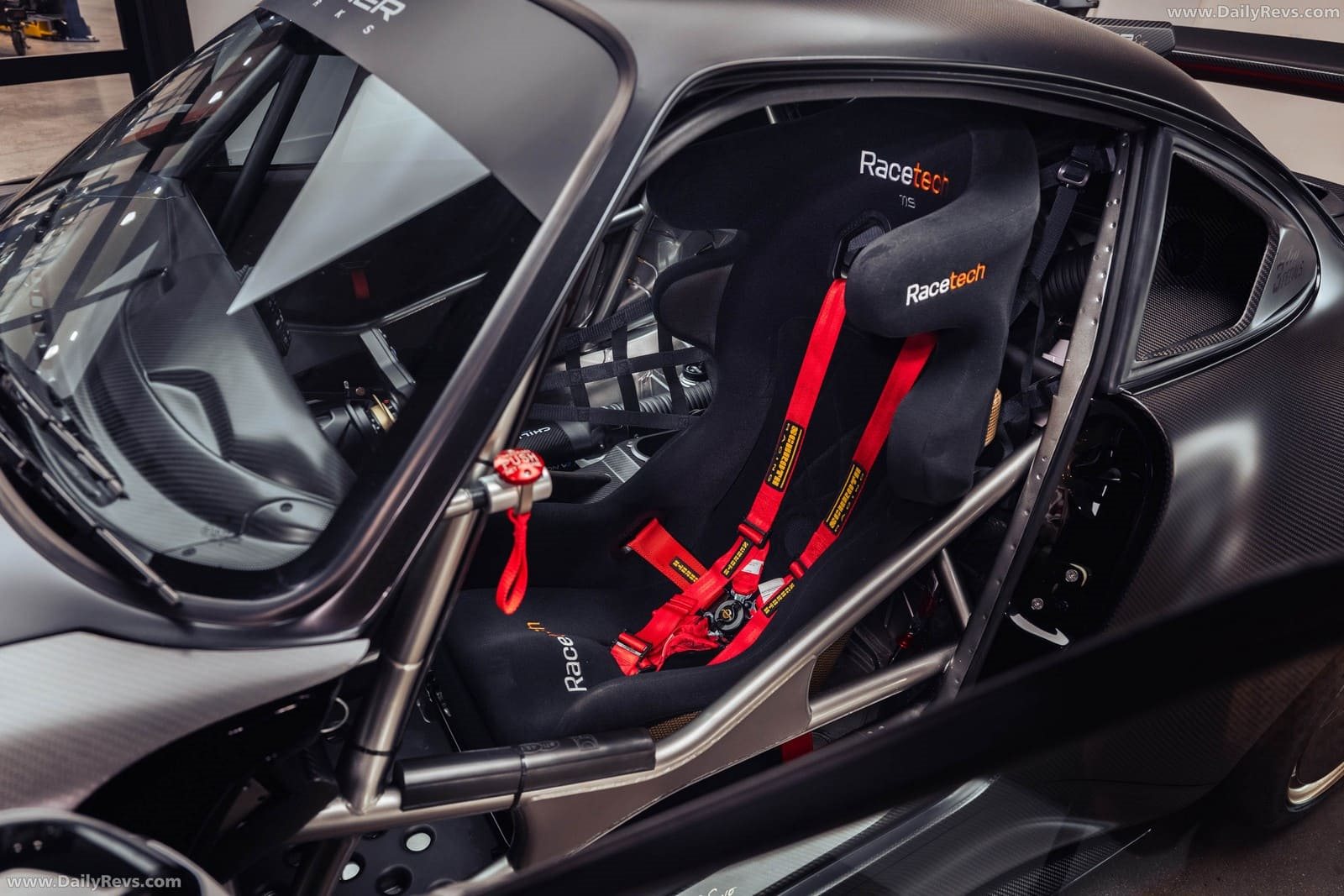 2027 - PORSCHE 911 GXR-EVO BY GUNTHER WERKS, foto 118