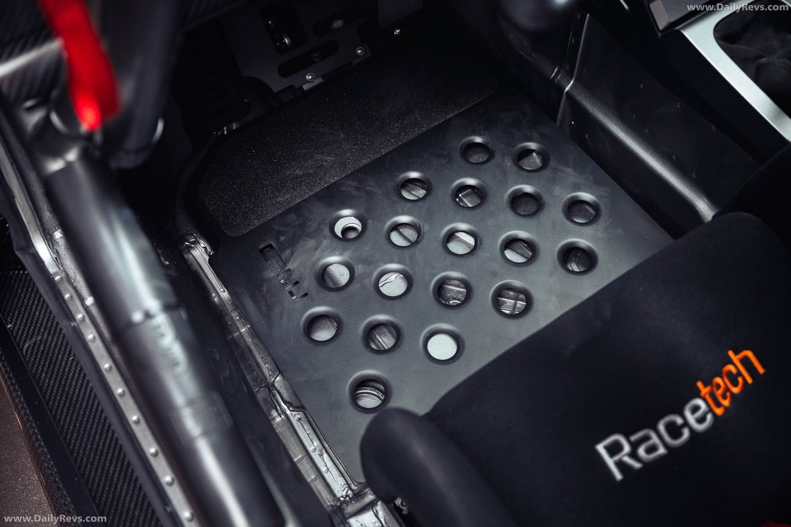2027 - PORSCHE 911 GXR-EVO BY GUNTHER WERKS, foto 130