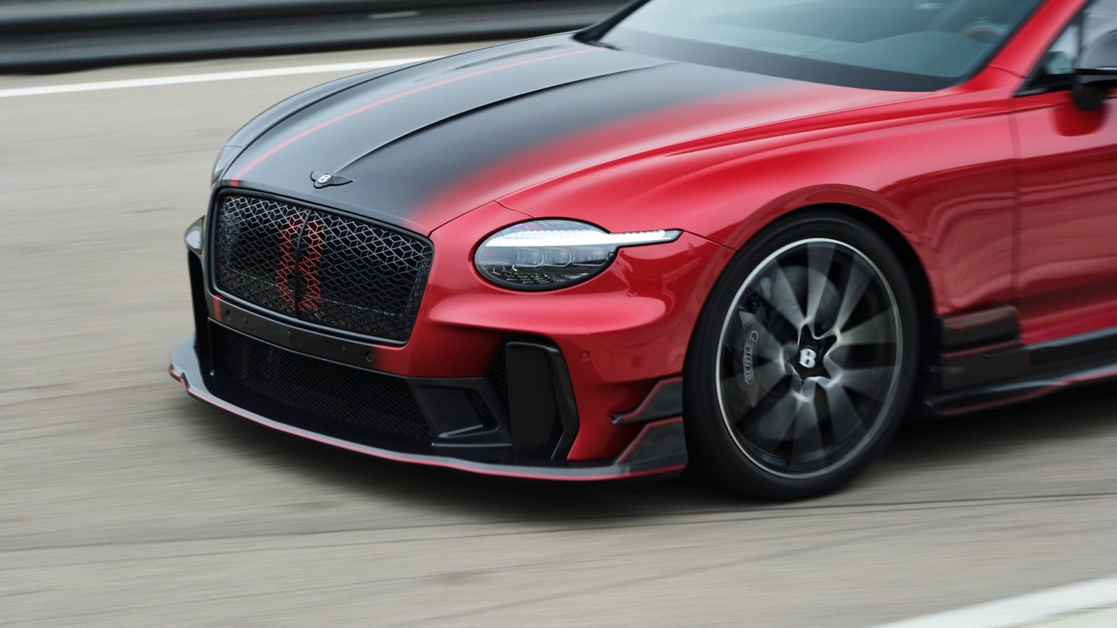 2027 - BENTLEY CONTINENTAL GT SUPERSPORTS DRAGON RED, foto 12