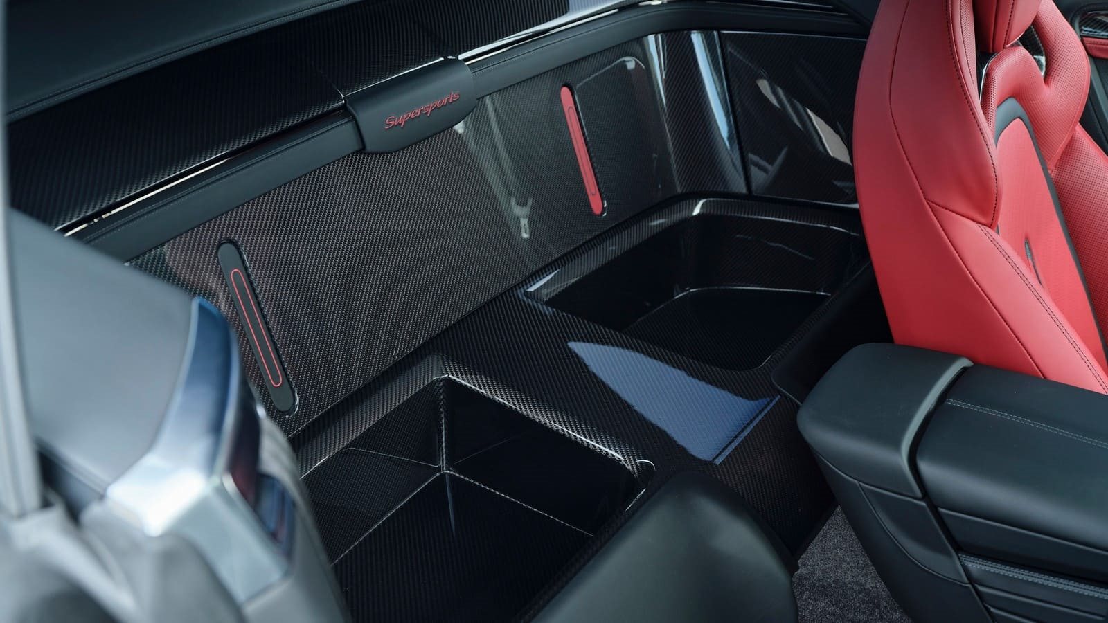 2027 - BENTLEY CONTINENTAL GT SUPERSPORTS DRAGON RED, foto 24