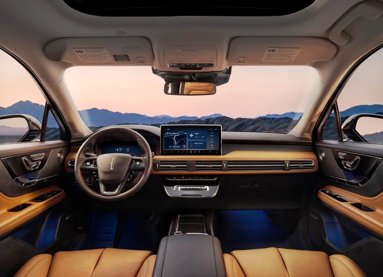 2027 - LINCOLN CORSAIR HYBRID, foto 11