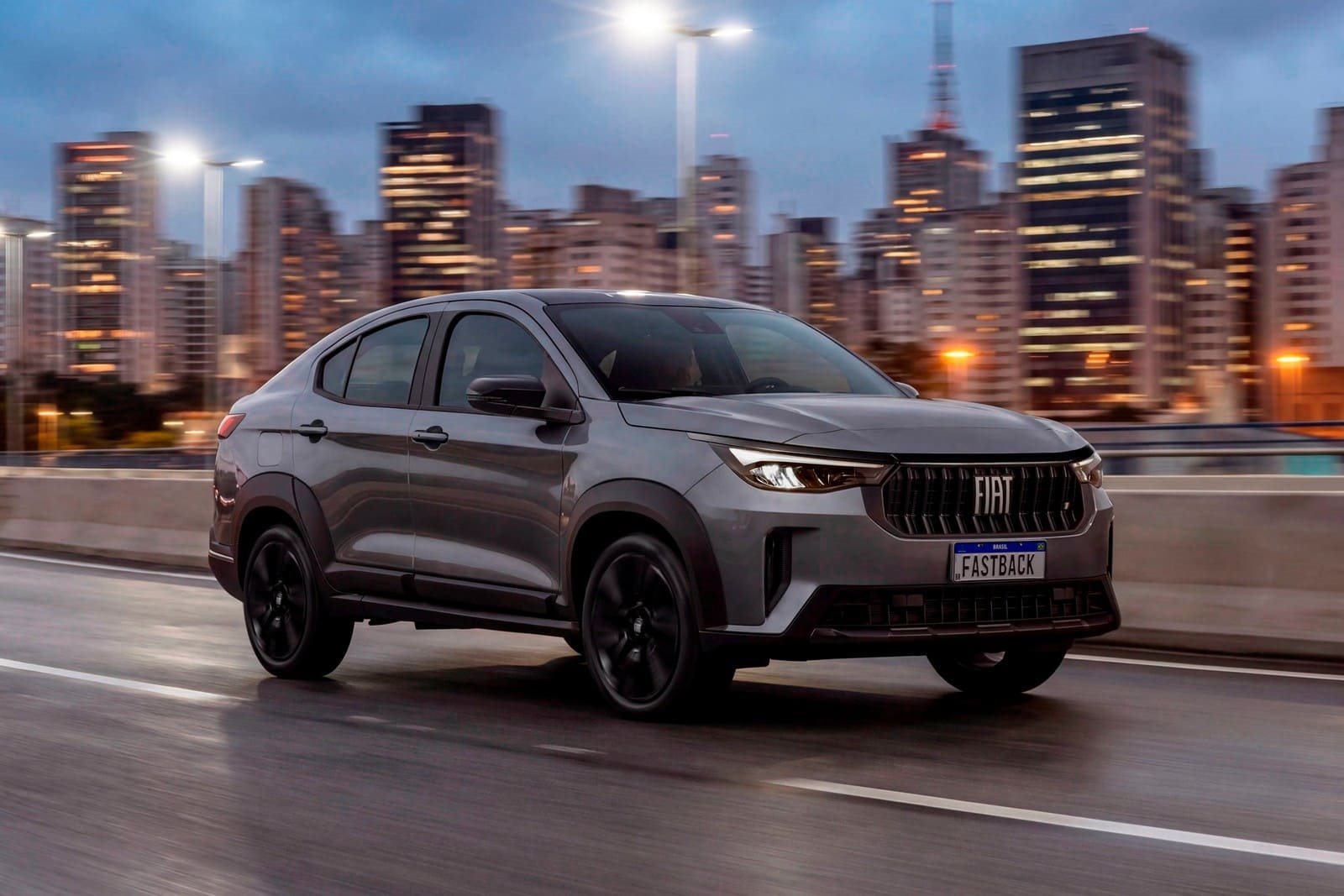 2027 - FIAT FASTBACK BLACKMOTION, foto 15