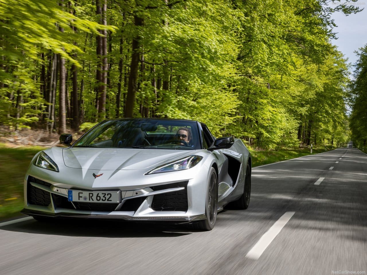 2026 - CHEVROLET CORVETTE E-RAY CONVERTIBLE EU VERSION, foto 3