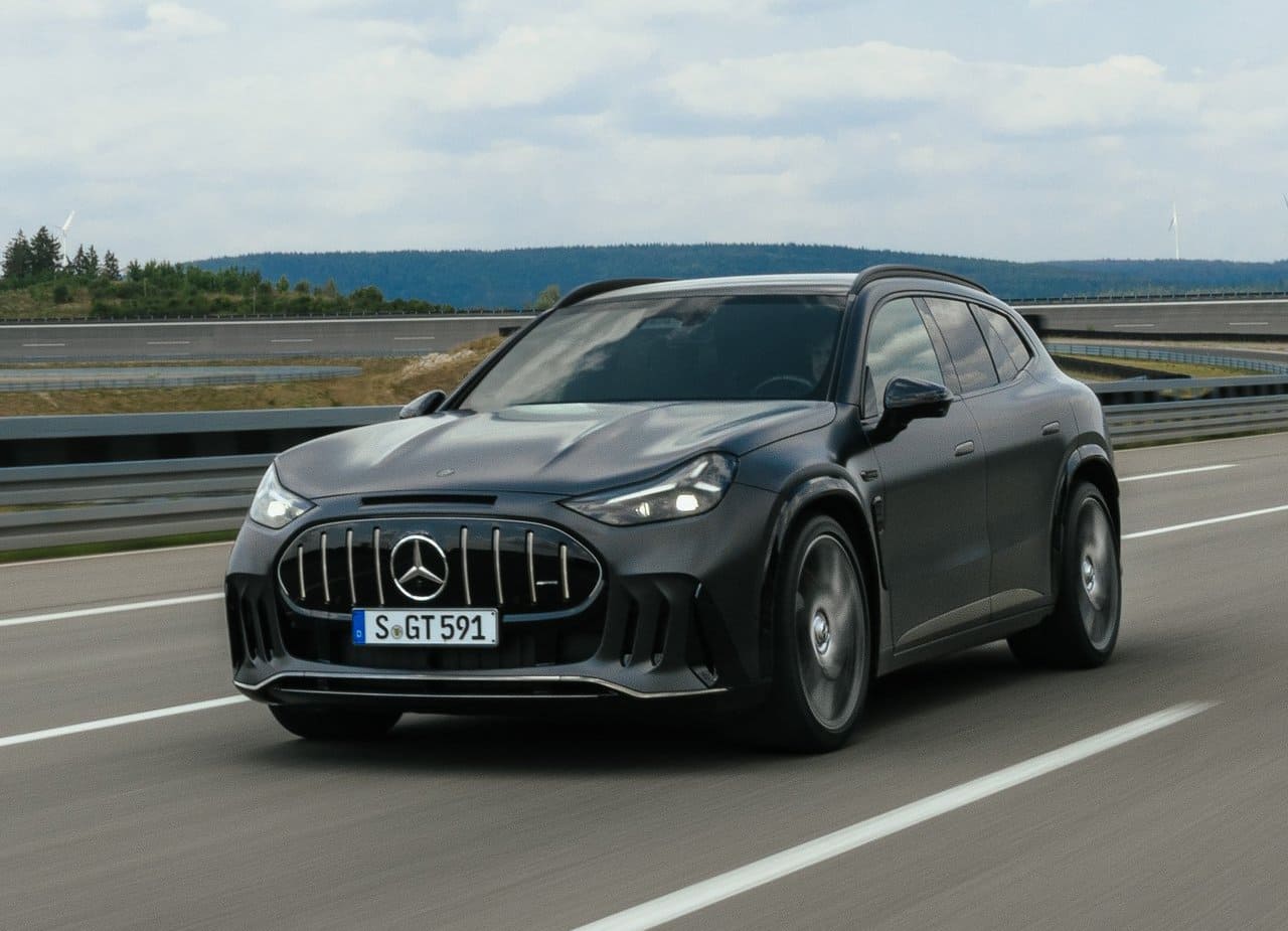 2027 - MERCEDES-AMG GT SUV, foto 11