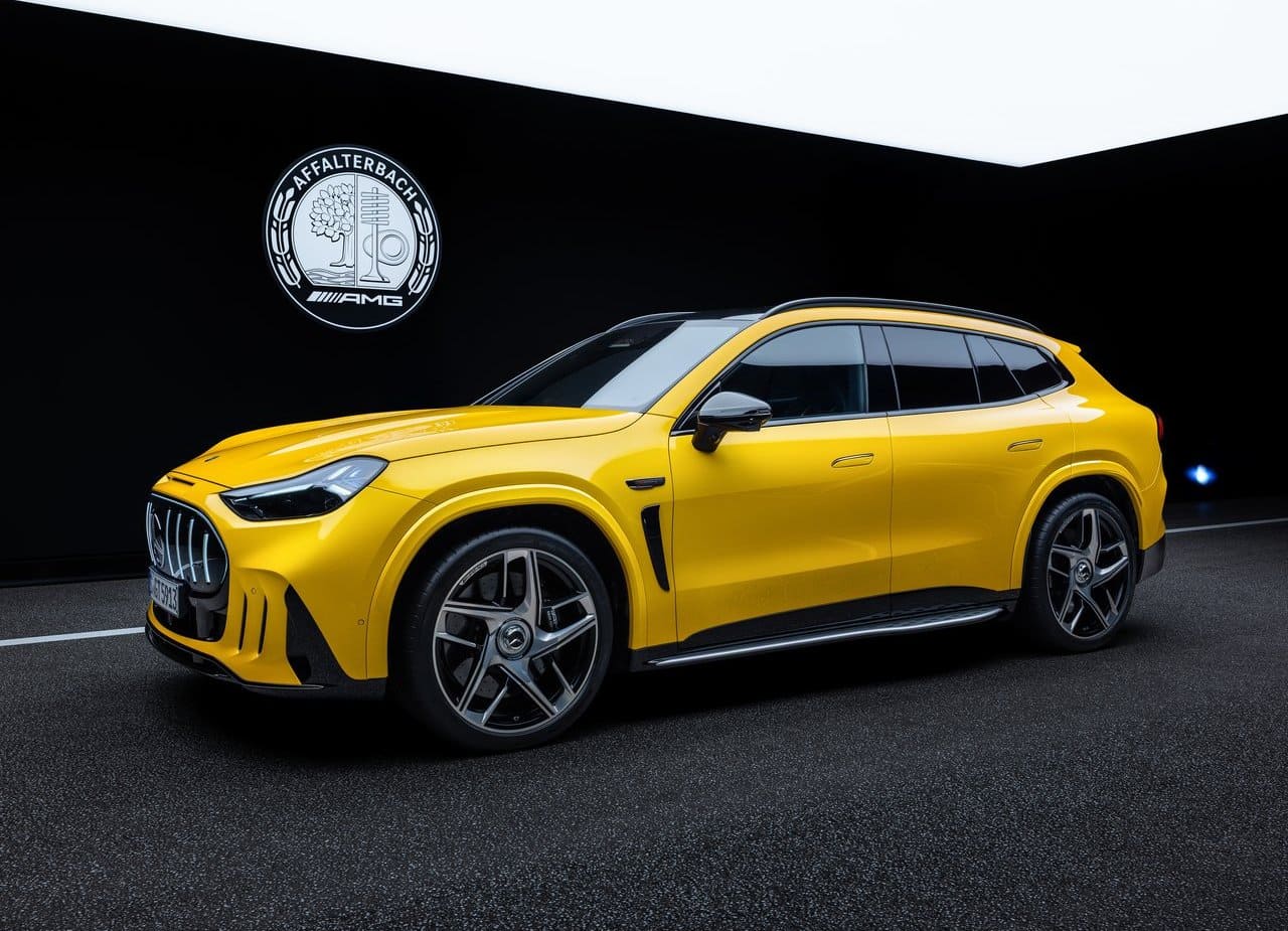 2027 - MERCEDES-AMG GT SUV, foto 26