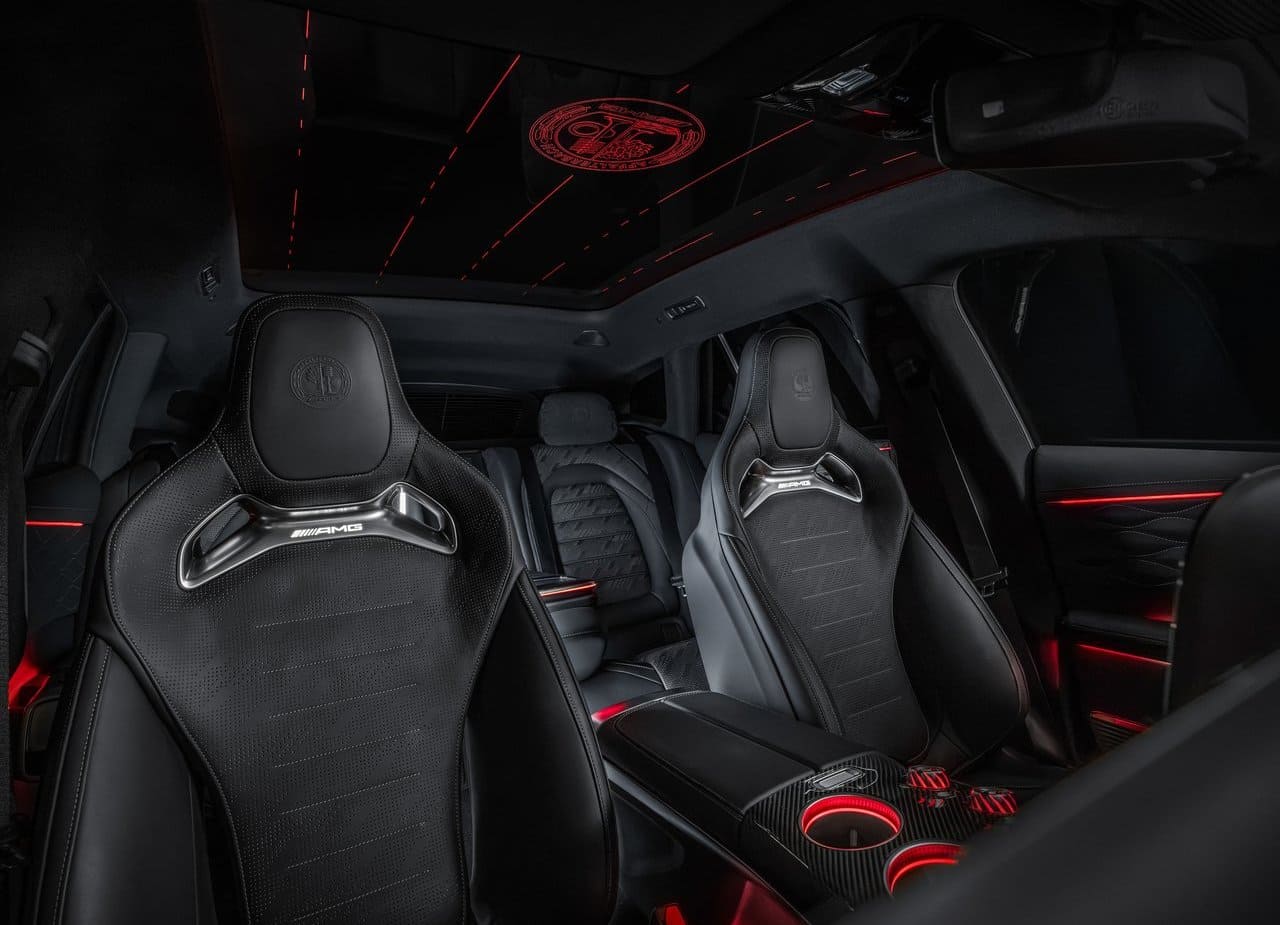 2027 - MERCEDES-AMG GT SUV, foto 40