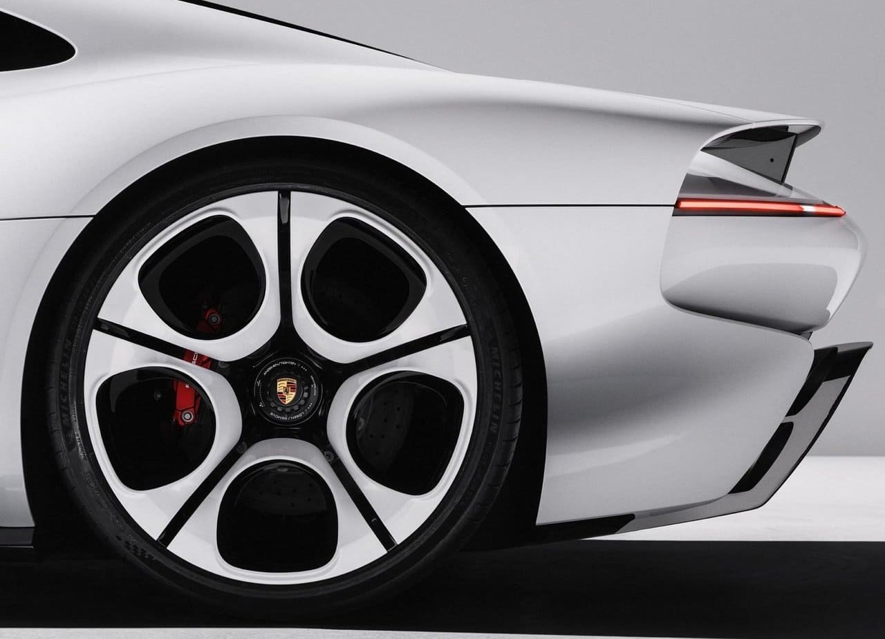 PORSCHE MISSION S CONCEPT, foto 11