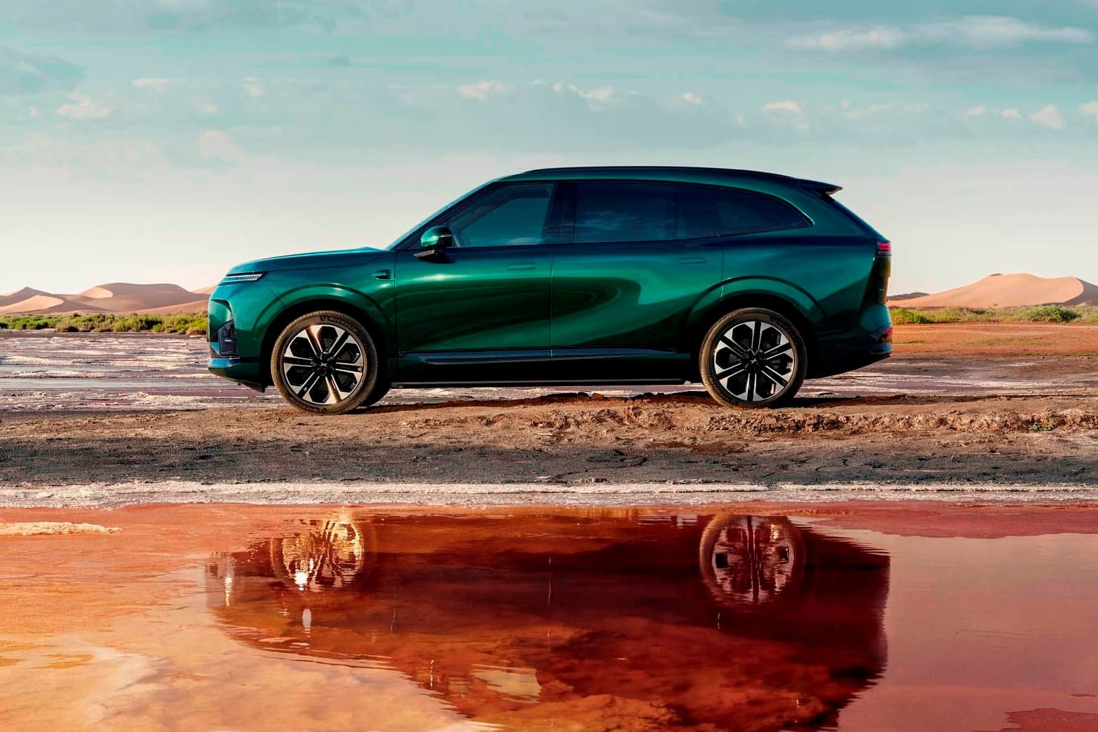 2027 - XPENG G9L, foto 3