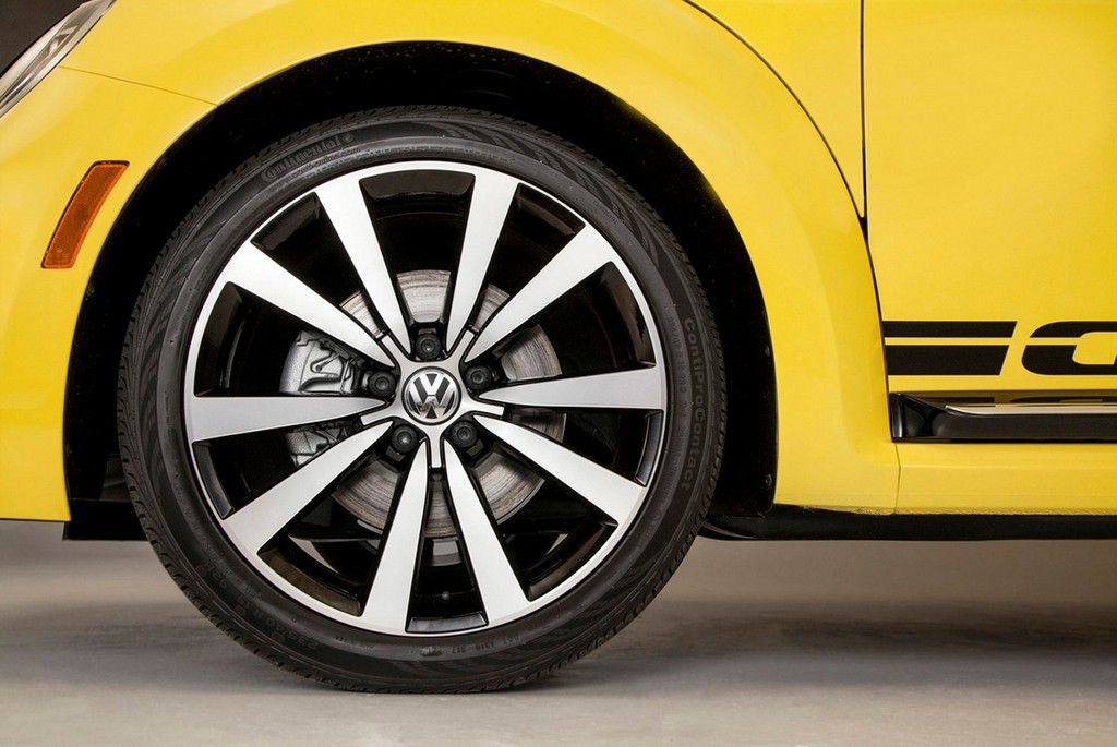 APENAS 3.500 CARROS EM TODO O MUNDO: A VOLKSWAGEN EXPÕE NOVO FUSCA GSR NO SALÃO DE SÃO PAULO, foto 13