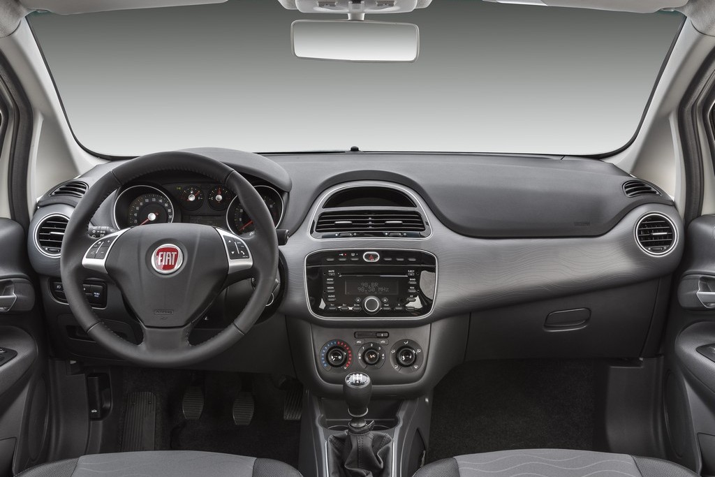 FIAT PUNTO GANHA VÁRIOS EQUIPAMENTOS COM A SÉRIE ESPECIAL SP, foto 3