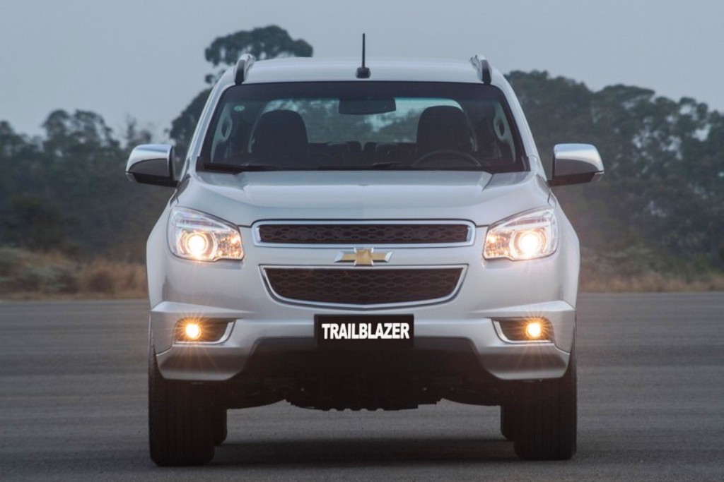TRAILBLAZER 2015 GANHA MOTOR COM INJEÇÃO DIRETA, NOVA SUSPENSÃO E INTERIOR MAIS SOFISTICADO, foto 8