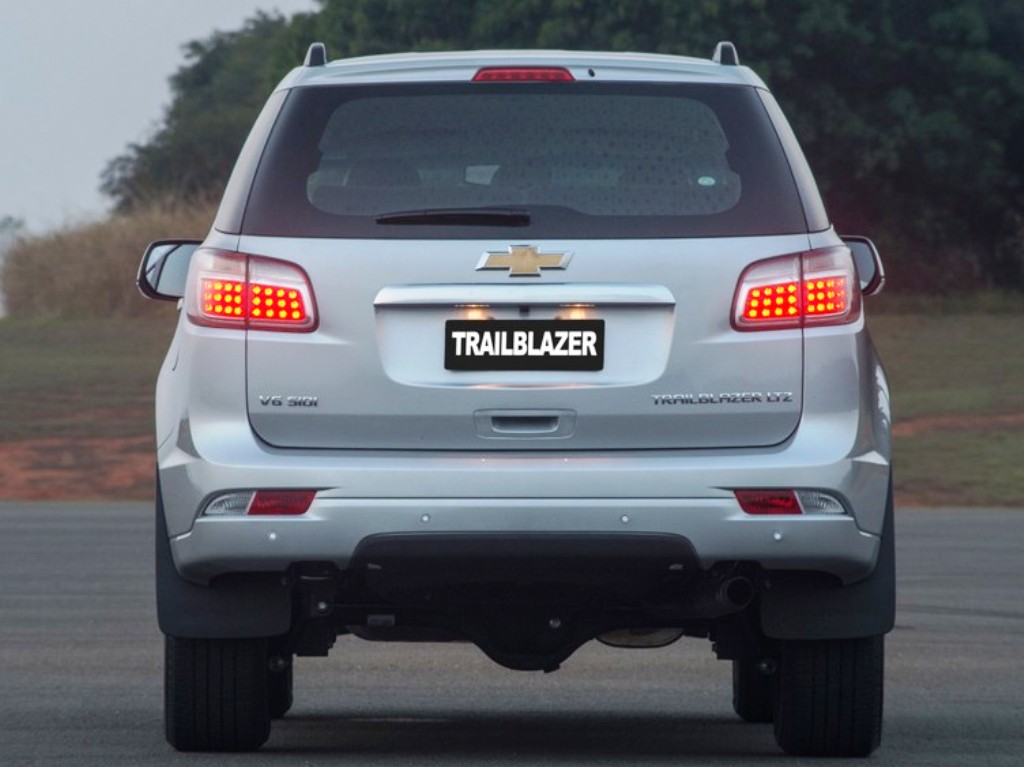 TRAILBLAZER 2015 GANHA MOTOR COM INJEÇÃO DIRETA, NOVA SUSPENSÃO E INTERIOR MAIS SOFISTICADO, foto 9
