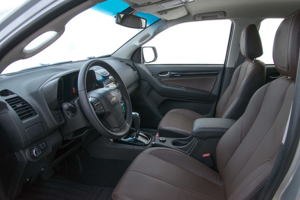 TRAILBLAZER 2015 GANHA MOTOR COM INJEÇÃO DIRETA, NOVA SUSPENSÃO E INTERIOR MAIS SOFISTICADO, foto 11