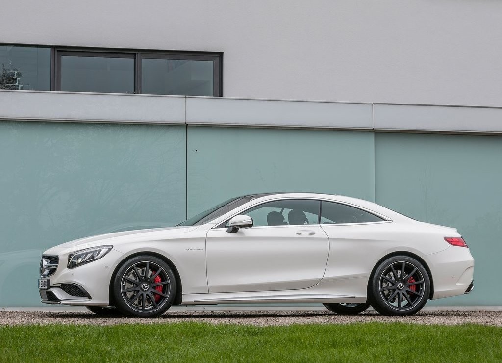 MERCEDES-AMG S 63 COUPE: CLASSE, ESPORTIVIDADE E POTÊNCIA, foto 49
