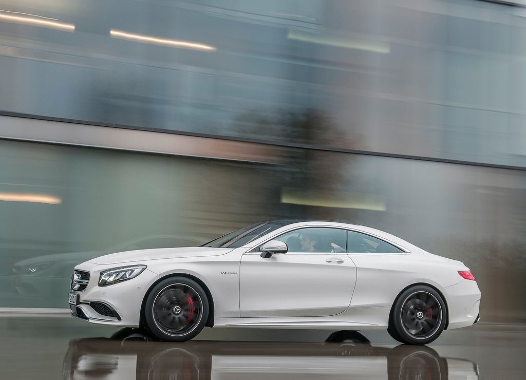 MERCEDES-AMG S 63 COUPE: CLASSE, ESPORTIVIDADE E POTÊNCIA, foto 50