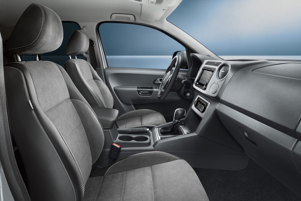 VOLKSWAGEN EXPÕE MODELO ESPECIAL AMAROK TRENDLINE “DARK LABEL”, foto 3