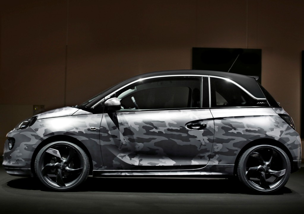OPEL ADAM COM EDIÇÃO ESPECIAL EM BENEFÍCIO À "BRIAN ADAMS FOUNDATION", foto 3