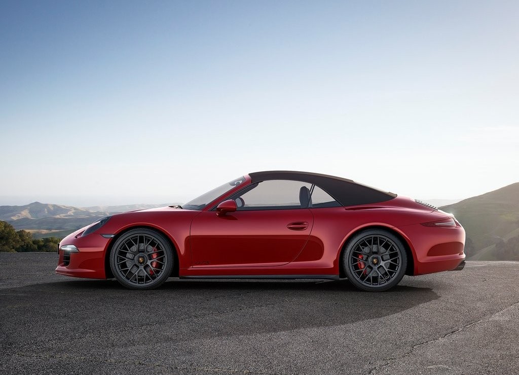 PORSCHE APRESENTA 911 CARRERA GTS COM 430 CV, foto 9