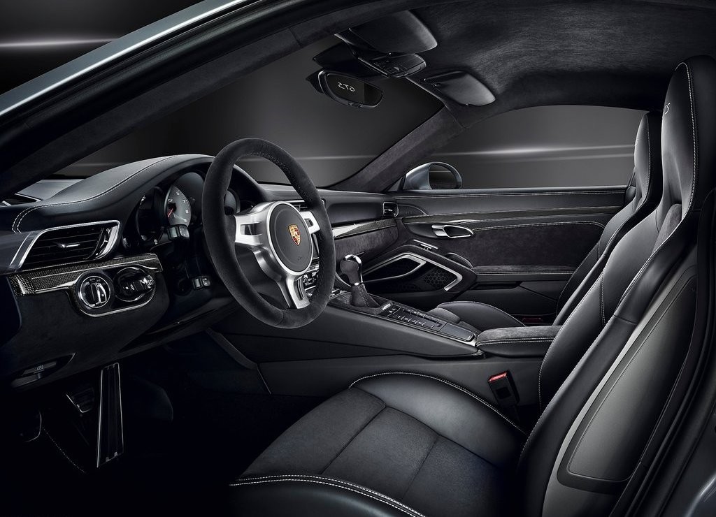 PORSCHE APRESENTA 911 CARRERA GTS COM 430 CV, foto 26