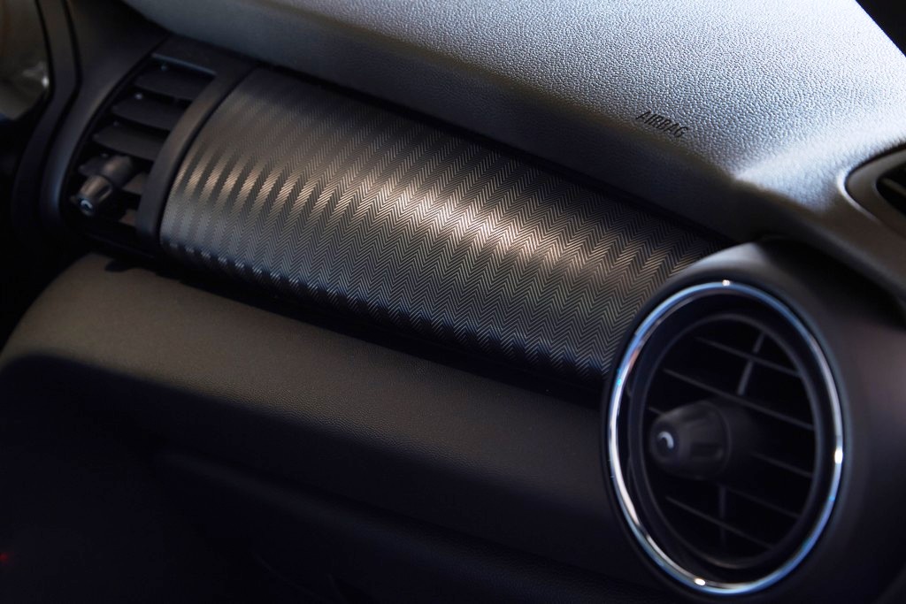 MINI COOPER 5 DOOR RECEBE VERSÃO PERSONALIZADA YOURS, foto 4