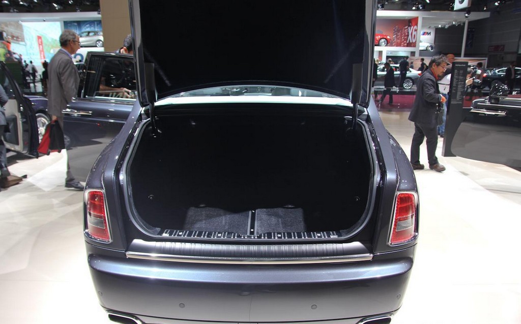 ROLLS-ROYCE PHANTOM METROPOLITAN COLLECTION É APRESENTADO EM PARIS, foto 28