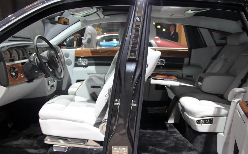 ROLLS-ROYCE PHANTOM METROPOLITAN COLLECTION É APRESENTADO EM PARIS, foto 31