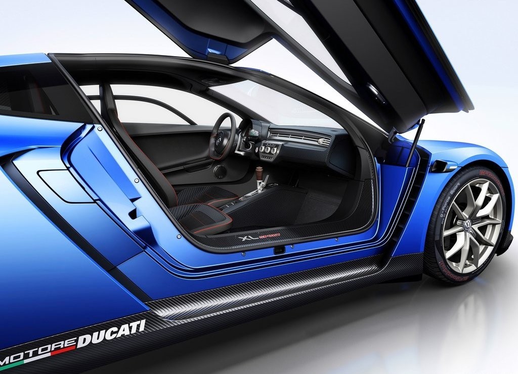 VOLKSWAGEN APRESENTA XL SPORT COM MOTOR DUCATTI DE 200 CV, foto 31
