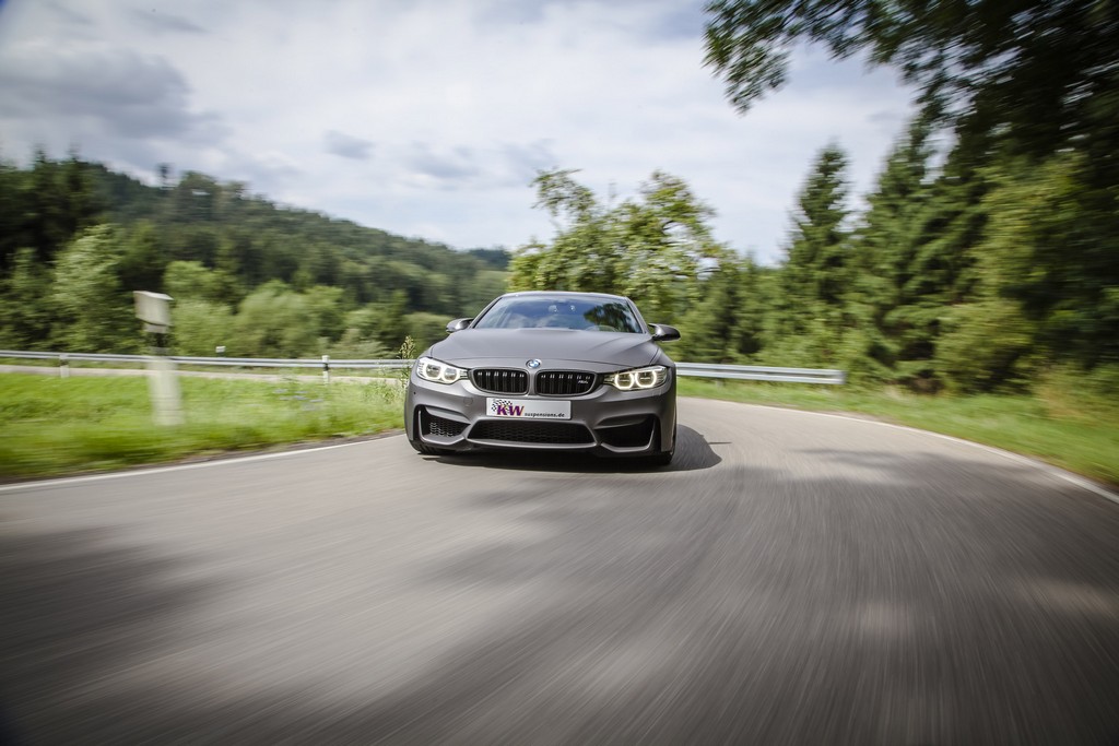 BMW M4 SERIES COUPE COM OS COILOVERS KW CLUBSPORT, foto 3