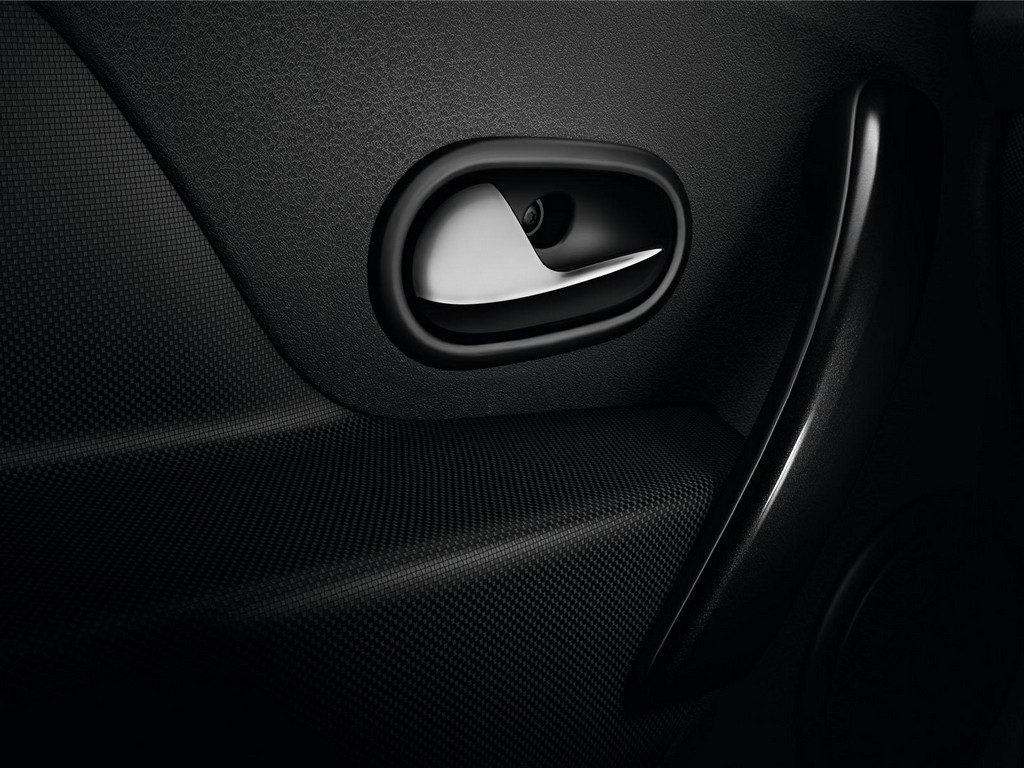 DACIA MOSTRARÁ O SANDERO BLACK TOUCH EM PARIS, foto 8