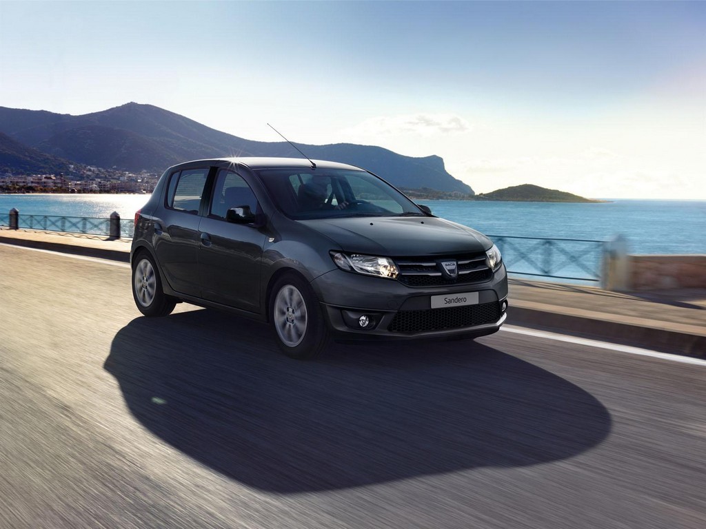 DACIA MOSTRARÁ O SANDERO BLACK TOUCH EM PARIS, foto 9