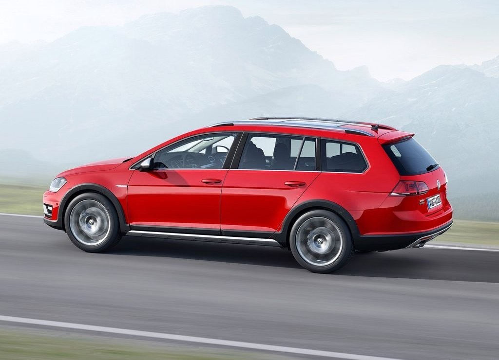 VOLKSWAGEN GOLF ALLTRACK CHEGA NO INÍCIO DE 2015, foto 5