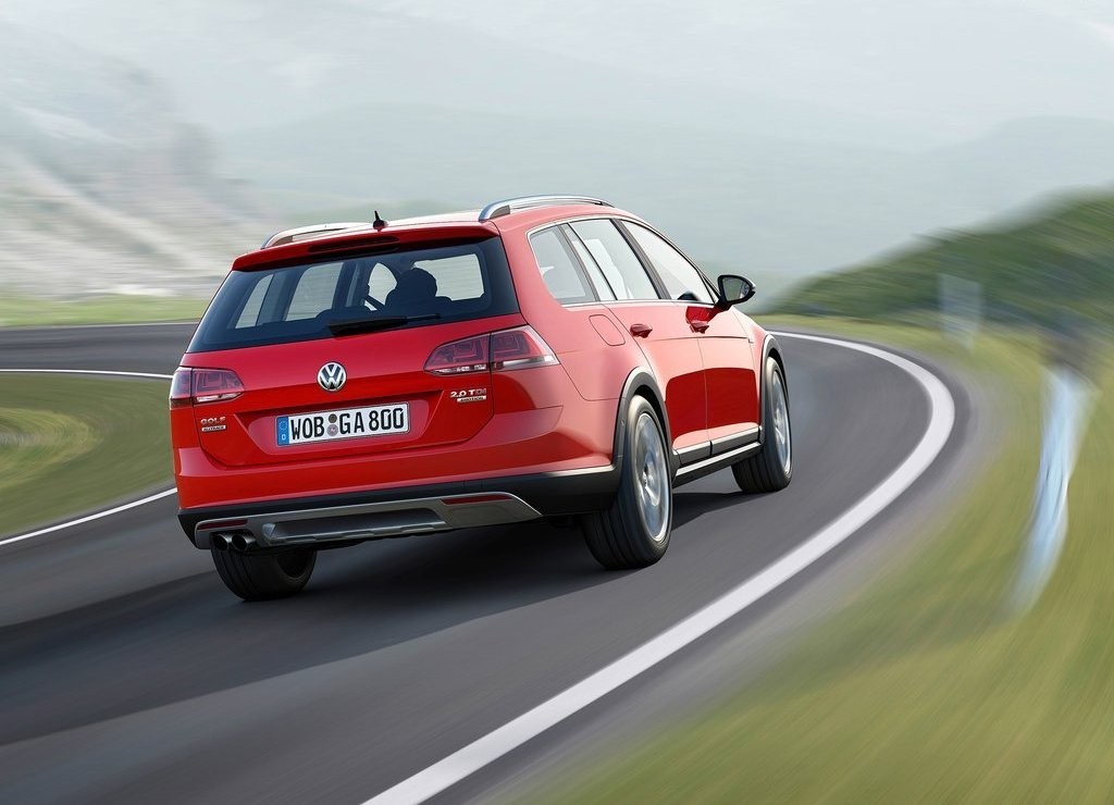 VOLKSWAGEN GOLF ALLTRACK CHEGA NO INÍCIO DE 2015, foto 6