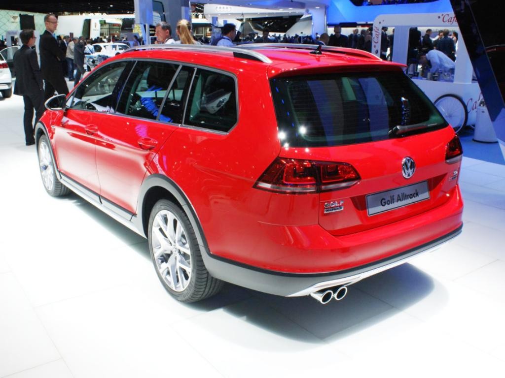 VOLKSWAGEN GOLF ALLTRACK CHEGA NO INÍCIO DE 2015, foto 11