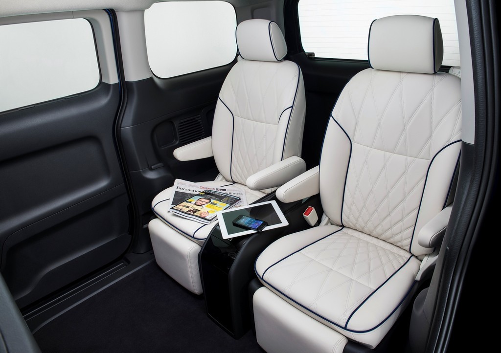 NISSAN EXIBE O MODELO 100% ELÉTRICO e-NV200 VIP NO SALÃO DE HANNOVER, NA ALEMANHA, foto 5
