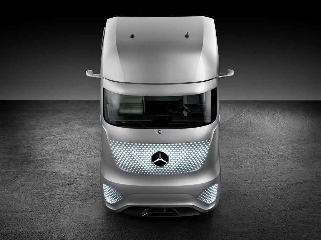 MERCEDES-BENZ FUTURE TRUCK 2025 – O CAMINHÃO DO FUTURO FAZ SUA ESTREIA MUNDIAL NO IAA, foto 9