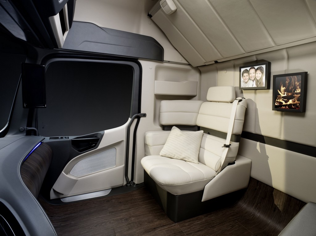 MERCEDES-BENZ FUTURE TRUCK 2025 – O CAMINHÃO DO FUTURO FAZ SUA ESTREIA MUNDIAL NO IAA, foto 17