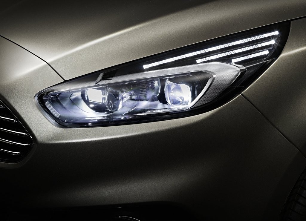 FORD APRESENTA NOVAS TECNOLOGIAS COM O ESPORTIVO S-MAX NA EUROPA, foto 15