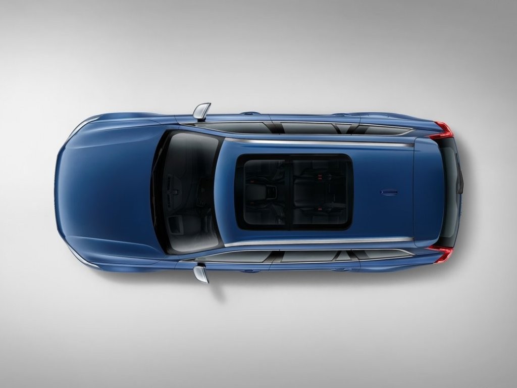VOLVO REVELA LINHA R-DESIGN PARA O XC90, foto 8