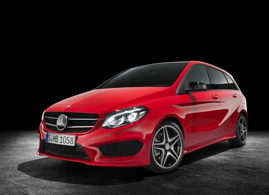 MERCEDES-BENZ B CLASS É RENOVADO, foto 1
